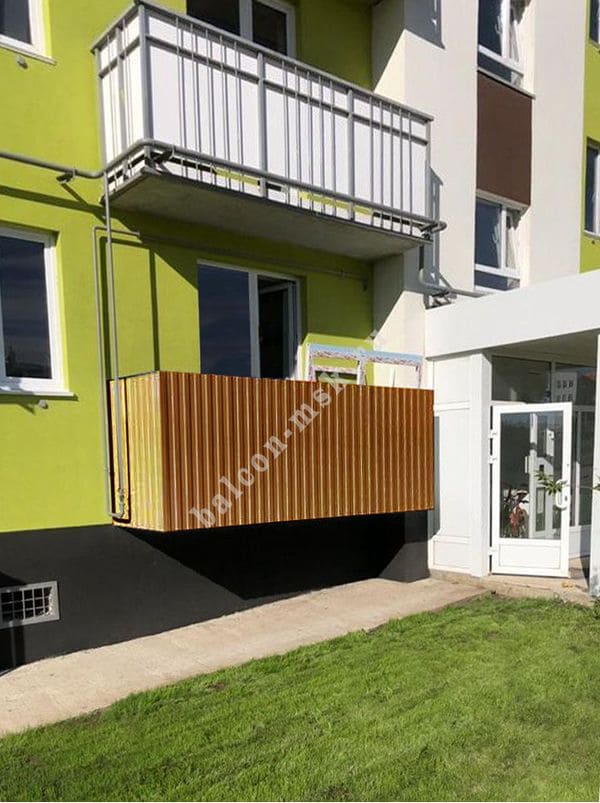Установили внешнюю обшивку Установили внешнюю обшивку