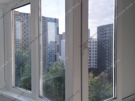 Как застеклить балкон в доме П‑44Т: лодочка, сапожок и разумный бюджет в Москве. Фото № 26