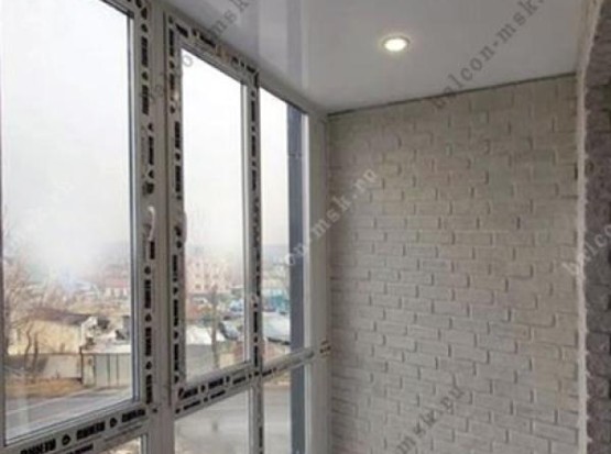 Отделка лоджии гипсовой плиткой