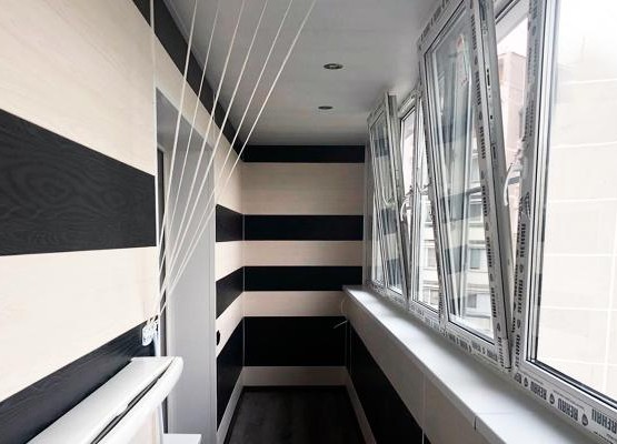 Лоджия под ключ с недорогой дизайнерской отделкой и полной комплектацией