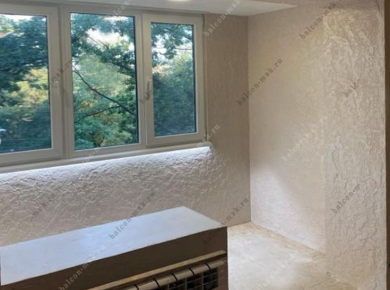 Ремонт балкона. Штукатурка Гротто