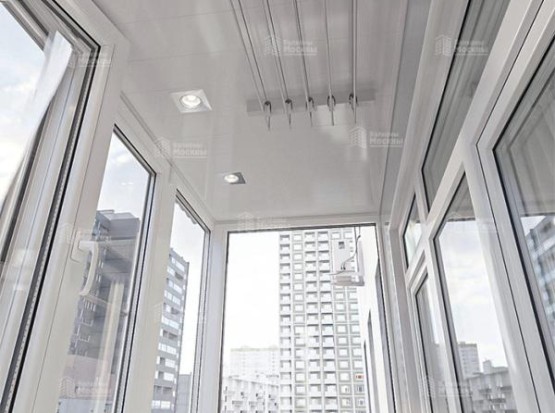 Утепление балкона с внутренней отделкой панелями