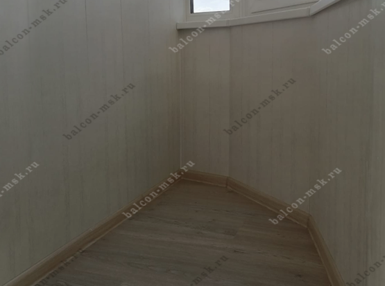 Как застеклить балкон в доме П‑44Т: лодочка, сапожок и разумный бюджет в Москве. Фото № 24