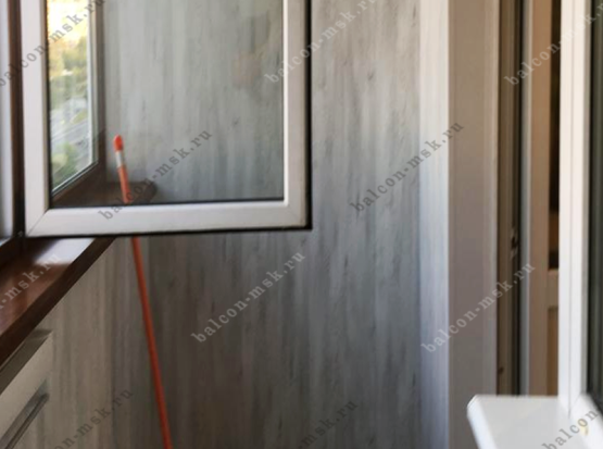 Как застеклить балкон в доме П‑44Т: лодочка, сапожок и разумный бюджет в Москве. Фото № 9