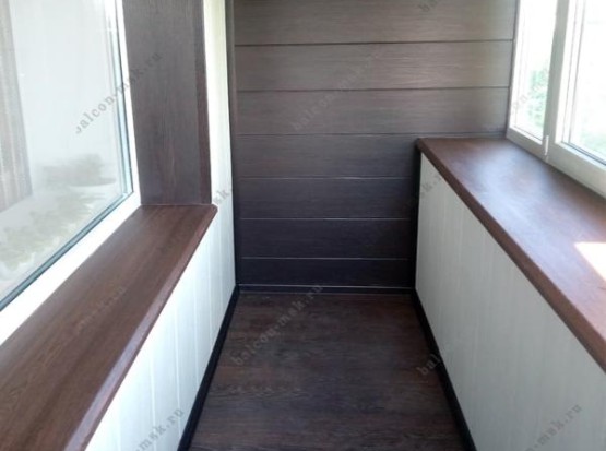 Практичный вариант утепления балкона 3.2 х 0.7 с обшивкой ПВХ панелями