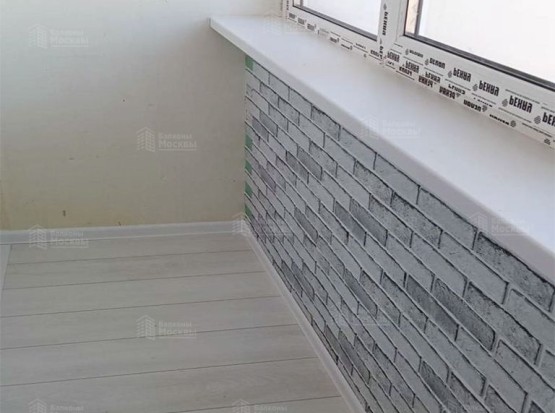 Как застеклить балкон в доме П‑44Т: лодочка, сапожок и разумный бюджет в Москве. Фото № 6