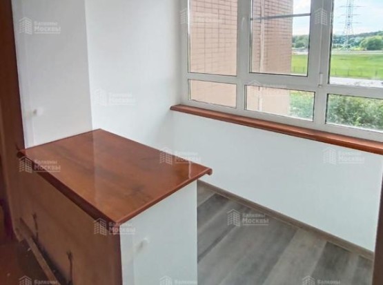 Заказать остекление лоджии в Москве