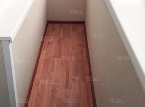 Полутеплое остекление с расширением по подоконнику