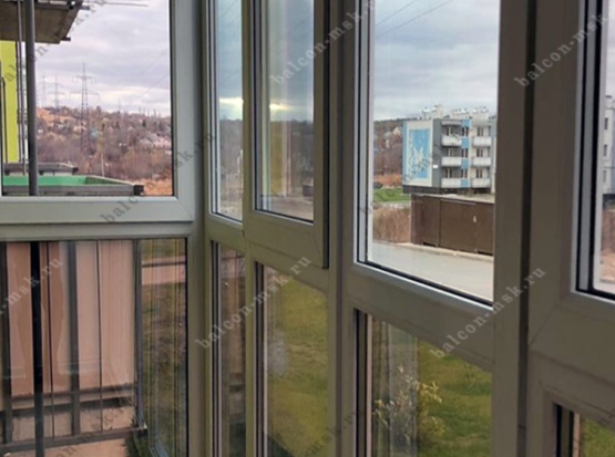 Французское остекление балкона 3.33х0.8х2.75