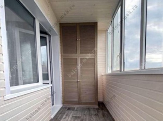 Отделка балкона Евровагонкой