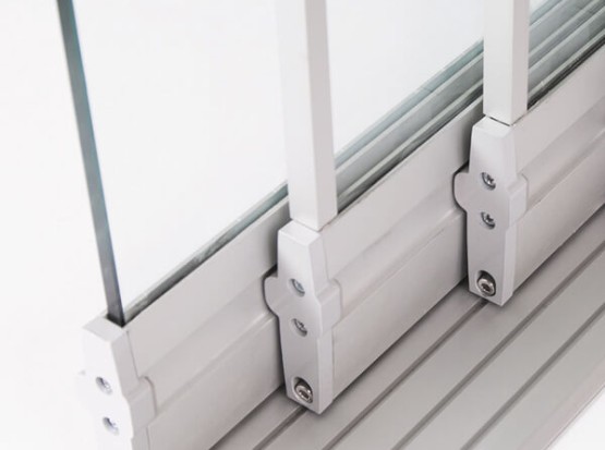 Безрамное остекление балкона