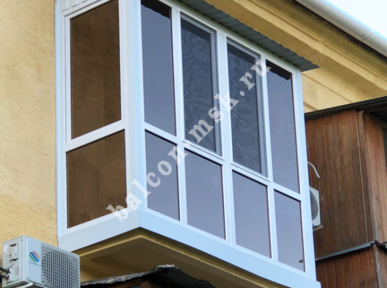 Ремонт балкона 3.0х0.8м с установкой французского остекления