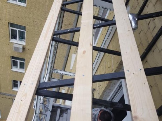 Расчет крыши на балкон с остеклением