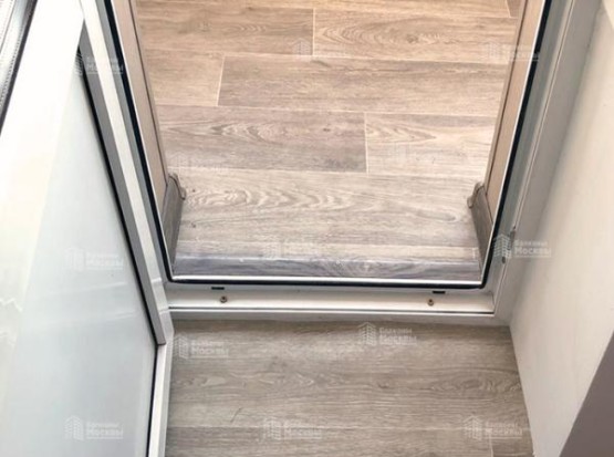 Утепление лоджии 4 м2 пенофолом с комплексной отделкой ПВХ панелями