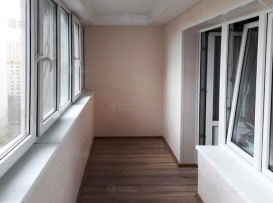 Остекление лоджии 4.0 м с утеплением и внутренней отделкой