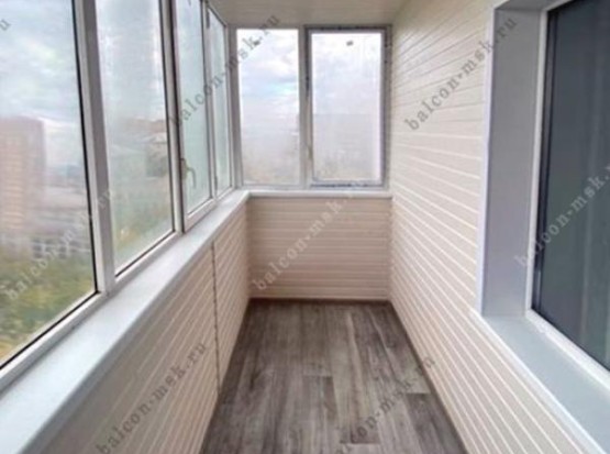 Отделка балкона Евровагонкой