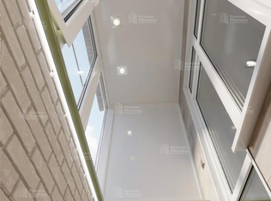 Остекление с отделкой ламинатом и декоративными кирпичиками