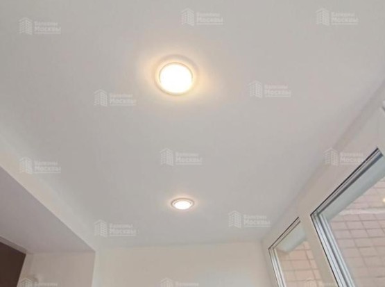 Заказать остекление лоджии в Москве