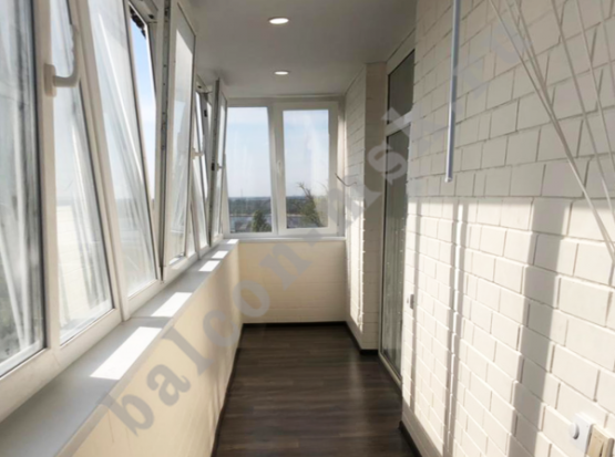 Остекление лоджии 6 метров с внутренней отделкой под ключ