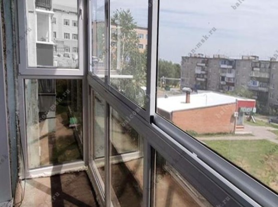 Ремонт балкона с установкой Французского остекления