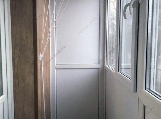 Утепление балкона с остеклением и отделкой под ключ