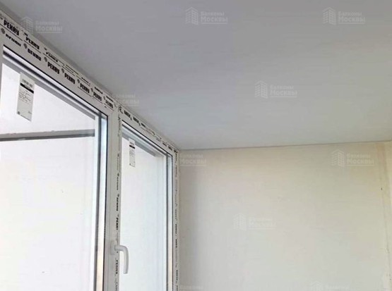 Как застеклить балкон в доме П‑44Т: лодочка, сапожок и разумный бюджет в Москве. Фото № 3