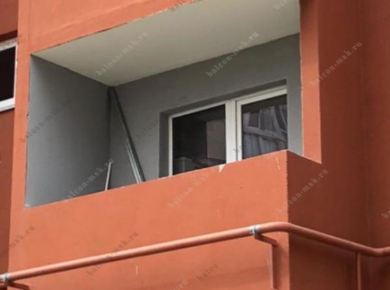 Остекление лоджии 2,86х0,32 м пластиковыми окнами KBE