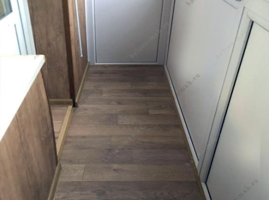 Утепление балкона с остеклением и отделкой под ключ