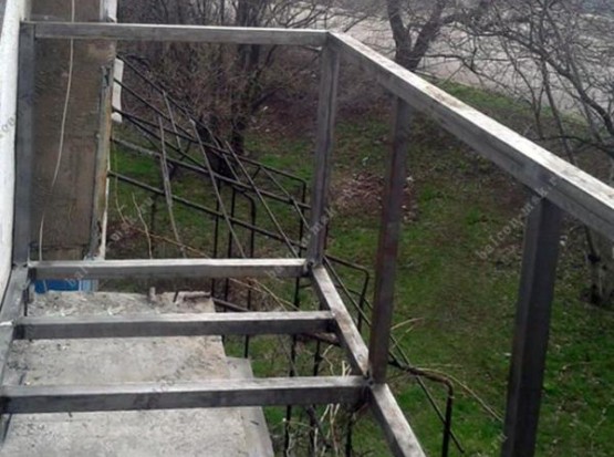 Застеклить балкон в Москве стоимость под ключ