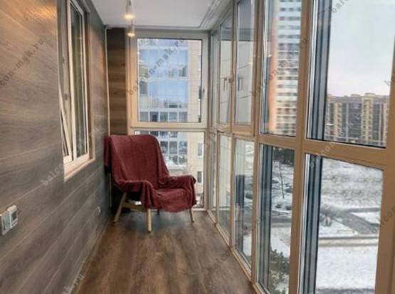 Отделка балкона панелями МДФ