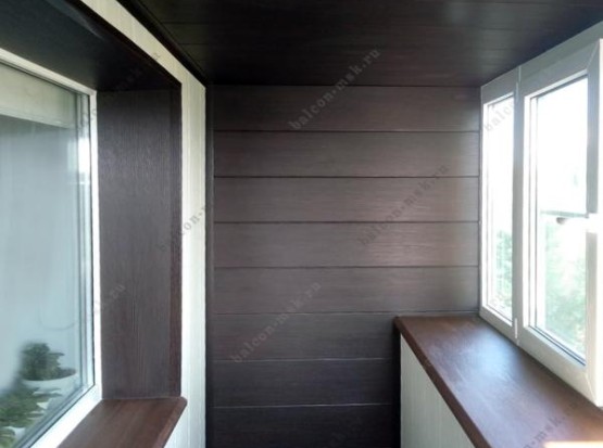 Практичный вариант утепления балкона 3.2 х 0.7 с обшивкой ПВХ панелями