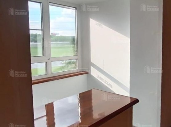 Заказать остекление лоджии в Москве