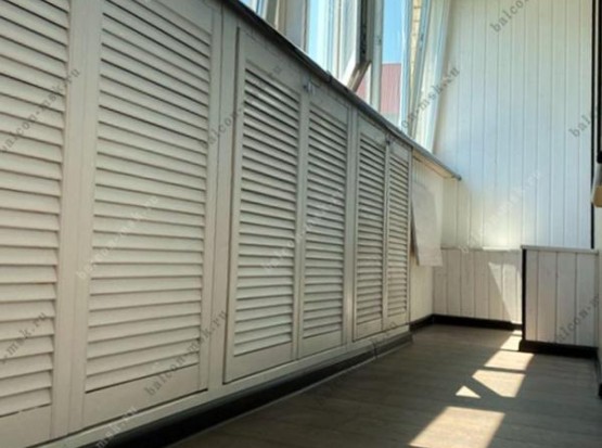 Ремонт лоджии под ключ с отделкой ламинатом