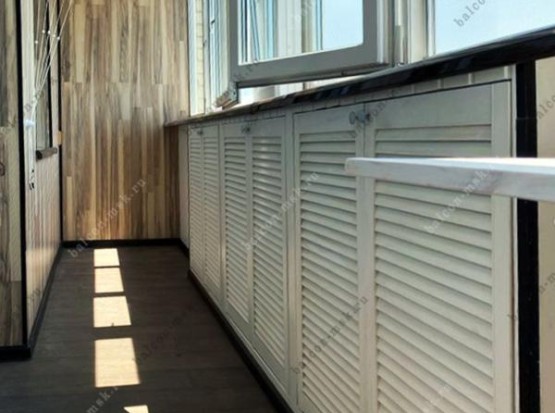 Ремонт лоджии под ключ с отделкой ламинатом