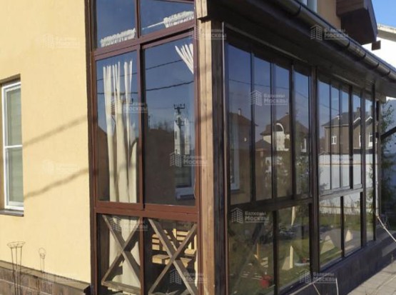  Полутеплое остекление веранды