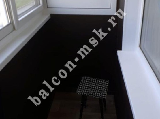 Комплексный ремонта балкона с раздвижным остекления Slaidors