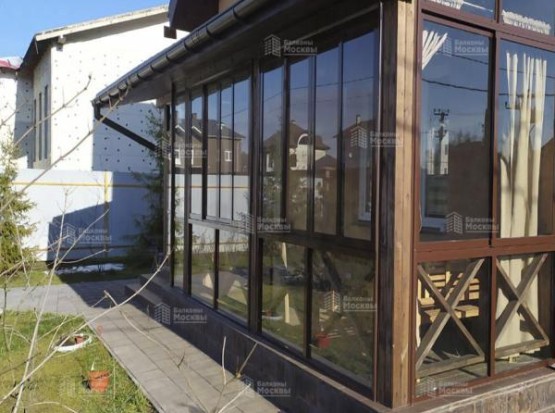  Полутеплое остекление веранды