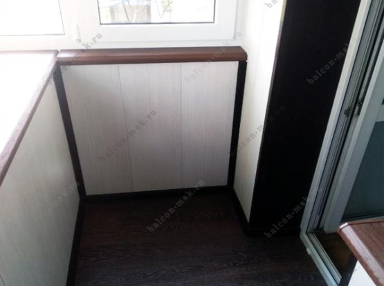 Практичный вариант утепления балкона 3.2 х 0.7 с обшивкой ПВХ панелями