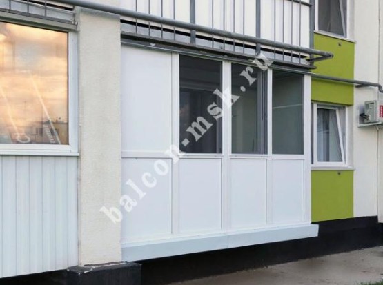Остекление Г-образного балкона 3.39 х 0.81 м 