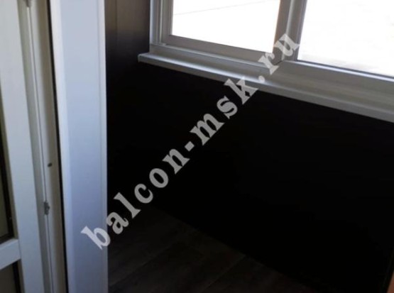 Комплексный ремонта балкона с раздвижным остекления Slaidors